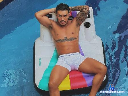aron-bolt flirt4free performer Live each day as if it were your last, I will fulfill all your  fantasies, we're sure to have fun!