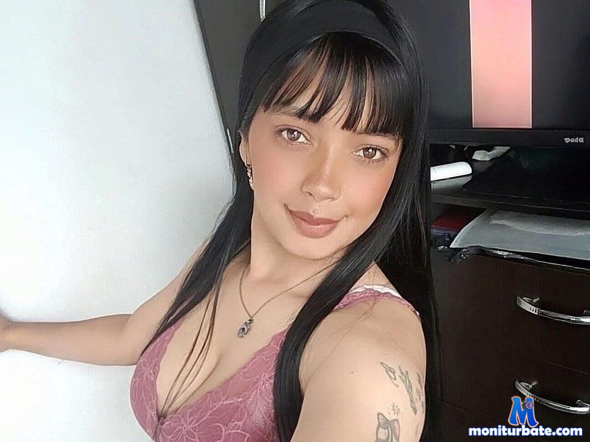 amber-cros Flirt4free performer Dirty Talk Stockings/Panty Hose Legs Exhibitionism