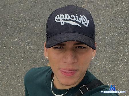 natan-kade flirt4free performer Hi There, come and join me in my world through your screen, We can create a universe if we want 