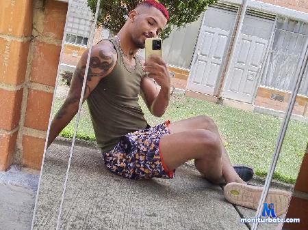 george-reece flirt4free performer I am a boy willing to please all your desires and fantasies!!
