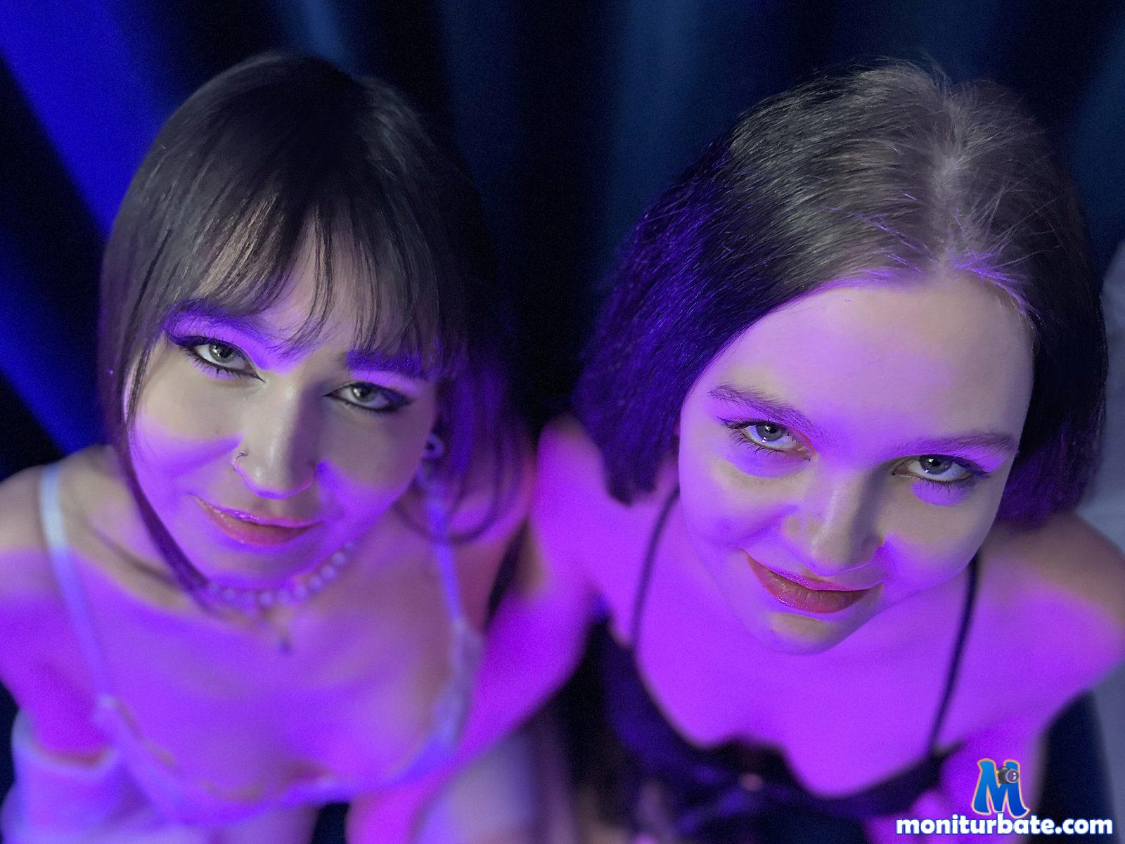 sunniva-arrowsmith-and-mae-dennett Flirt4free performer 