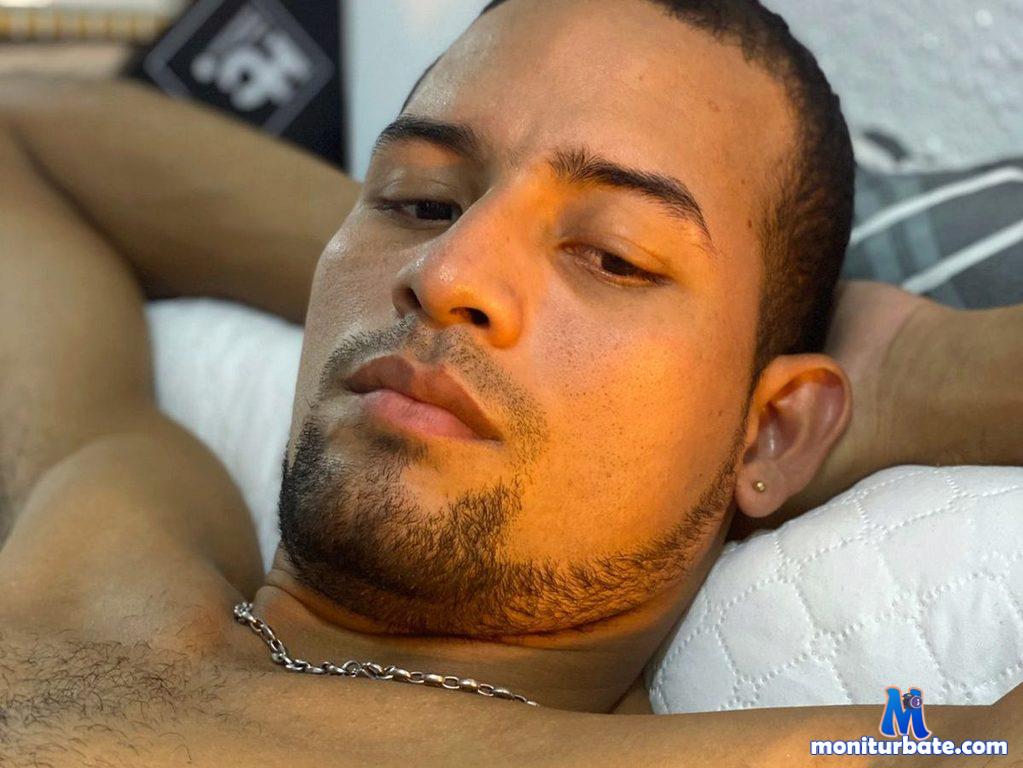 adriel-evans Flirt4free performer 