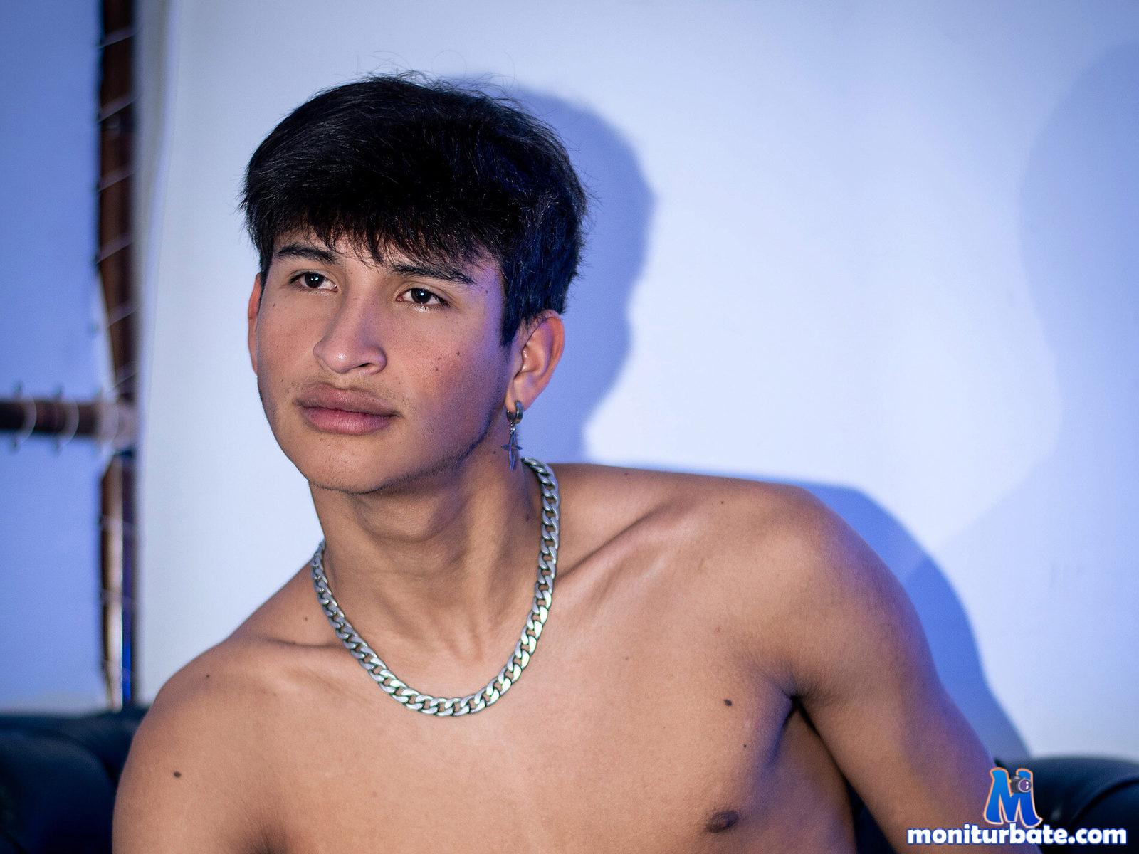 luis-chacon Flirt4free performer 