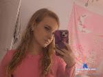 ariel-emerald flirt4free livecam show performer Make me do what you want(;