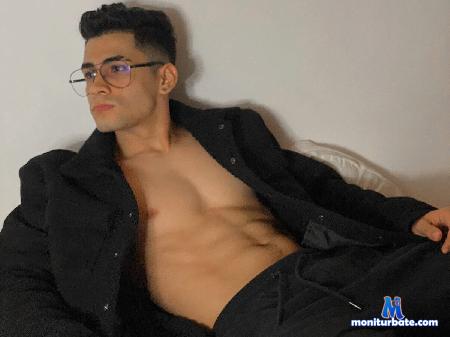 kevin-mont flirt4free performer Are you ready to live an adventure by my side? Come and live something different and lasting togethe