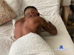 juanse-villa flirt4free livecam show performer Hello welcome to my living room