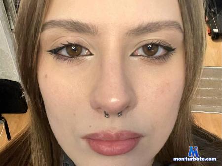 erinn-wikle flirt4free performer Hi sweet! we want play! Play with us pls!