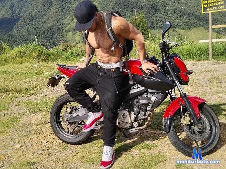 jacob-lux flirt4free performer I like to explore and discover tastes that perhaps I didn't know I had, I like to meet new people an