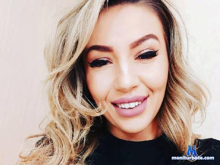 yvie-love flirt4free performer witty, sexy and funny.ur searchis is over:))