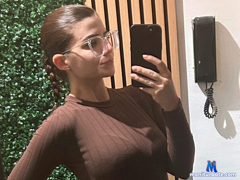 janee-diamond Flirt4free performer Dirty Talk Doctor / Nurse Service Worker/Housewife Bad Cop/Good Cop Coach/Trainee Gender Play