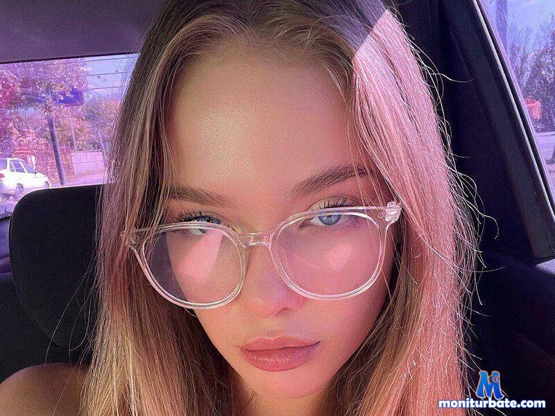 hazel-morris Flirt4free performer 