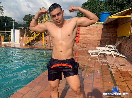 aron-larssen flirt4free performer hot guys