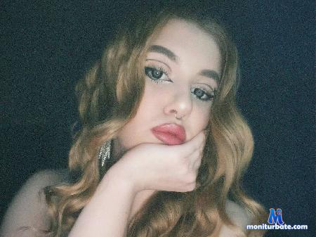 evelyn-birch flirt4free performer My name is Evelyn. I like to walk, travel and play video games