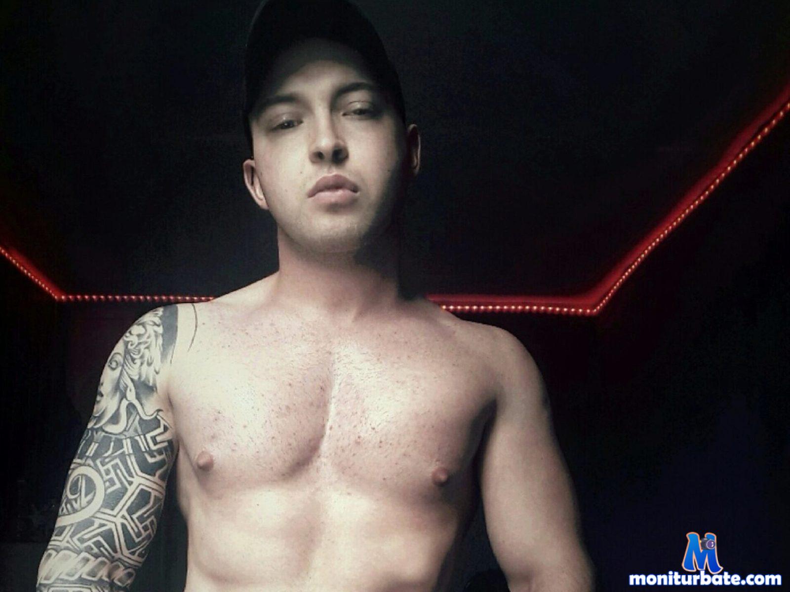 jeffrey-titus Flirt4free performer Feet Paddling/Spanking/Whips Dirty Talk Domination Jerk off Instruction Sugar Daddy Humiliation Findom Armpit Muscle Worship