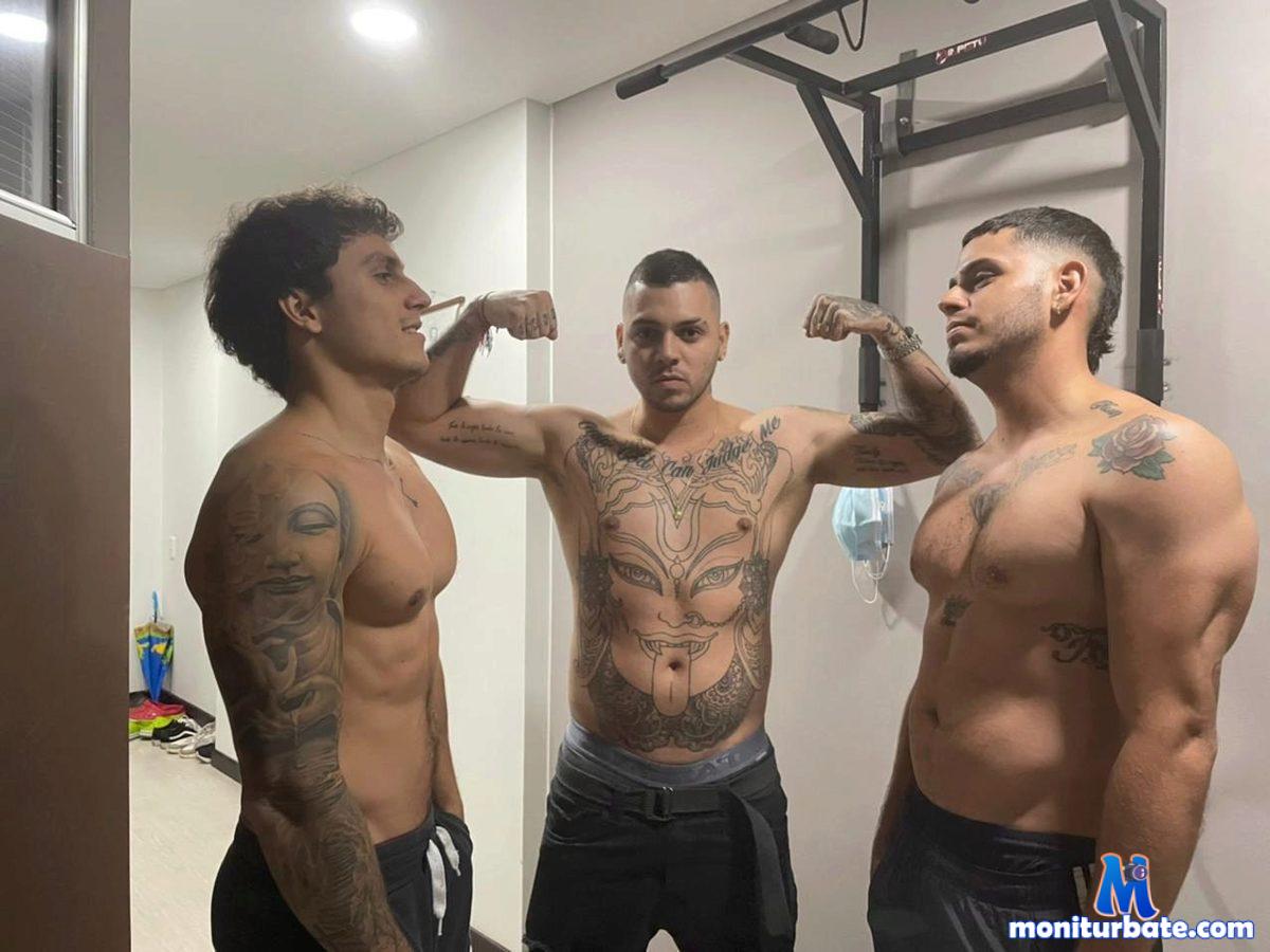 spartacozz-and-zac-and-brayan Flirt4free performer Submission Master / Slave Domination Sugar Daddy Handcuffs Discipline Slaves Bad Cop/Good Cop Humiliation Coach/Trainee Feather Voyeurism Exhibitionism Machines Muscle Worship