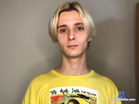 taavi-krask flirt4free performer Nothing can`t turn me off) Click pvt button, thats my boy!)))