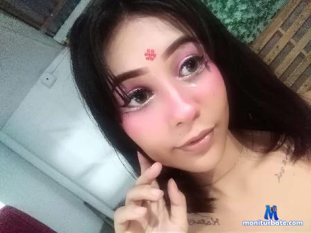 lya-cam flirt4free performer Latin Girl lover and sex friend