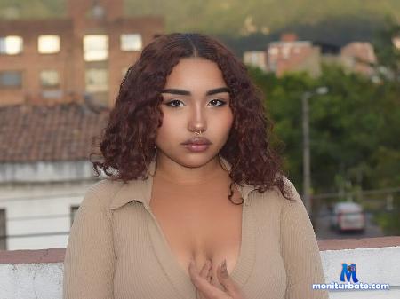 honey-browne flirt4free performer Let's wake up the magic.