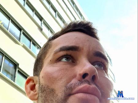 mark-hero flirt4free performer Perfectly sculpted body and ass.