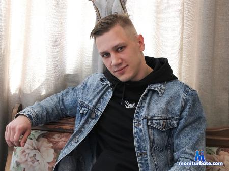 martin-beker flirt4free performer hi, I nice to see you in my room