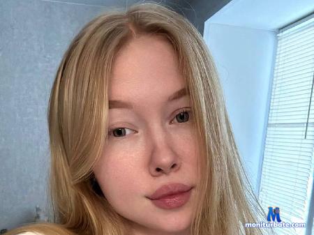 anastasia-walljasper flirt4free performer Hi sweet! we want play! Play with us pls!