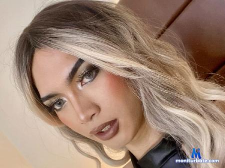 emma-alawi flirt4free performer Take me to your world.