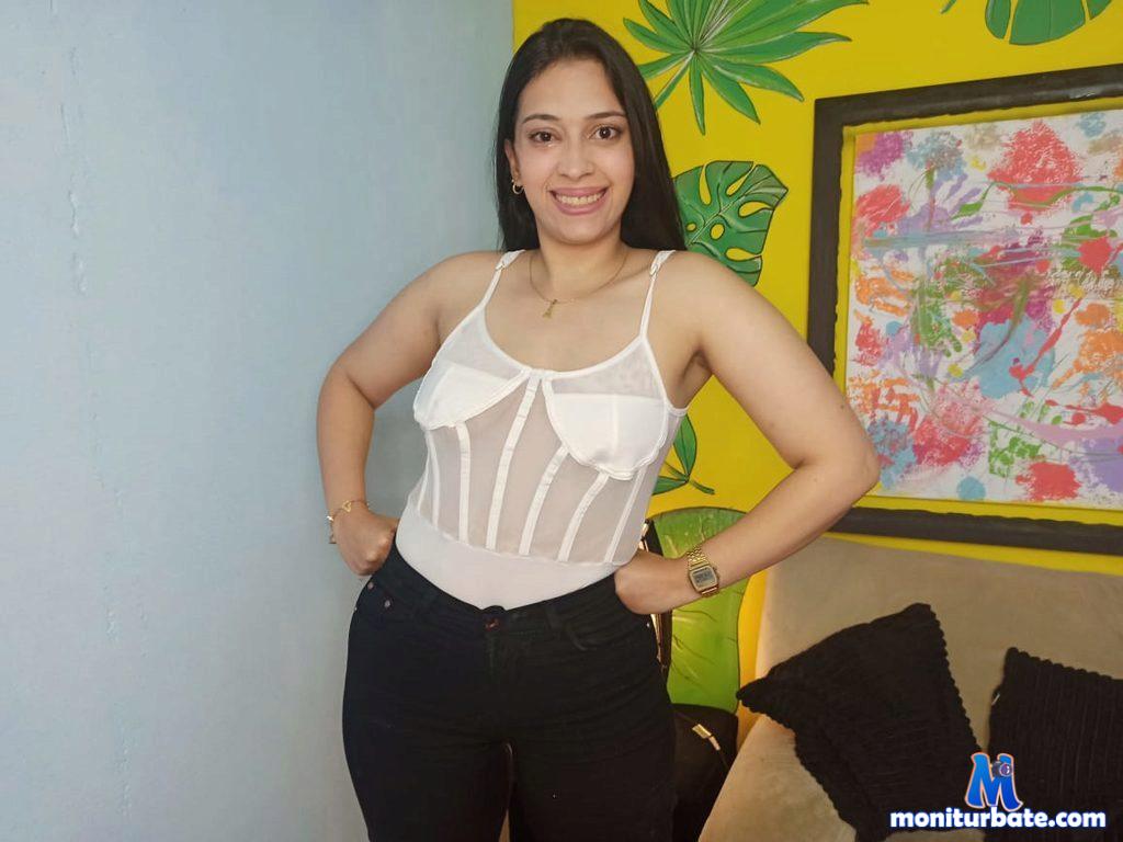 hanna-morganls Flirt4free performer Feet Nipple Biting Paddling/Spanking/Whips Domination Handcuffs Whip Tickling Lactation