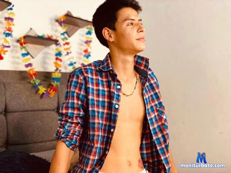 charlie-tomsom flirt4free performer I know I can look shy, but deep down I'm very naughty! Do you want to discover it?