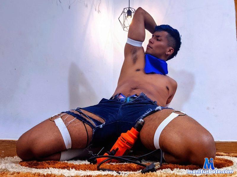leonardo-jaramillo Flirt4free performer Anal Feet Submission Master / Slave Student/Teacher Slaves Bad Cop/Good Cop Bondage Coach/Trainee Cowboy/Cowgirl Giant Dildo Leather Smoking Cross Dressing Muscle Worship Pig Play