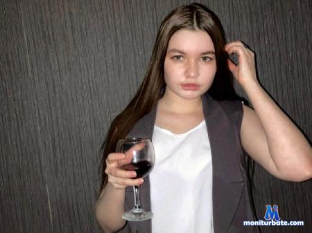 anetta-martins flirt4free performer A young girl with baby-face is waiting for new adventures ^^