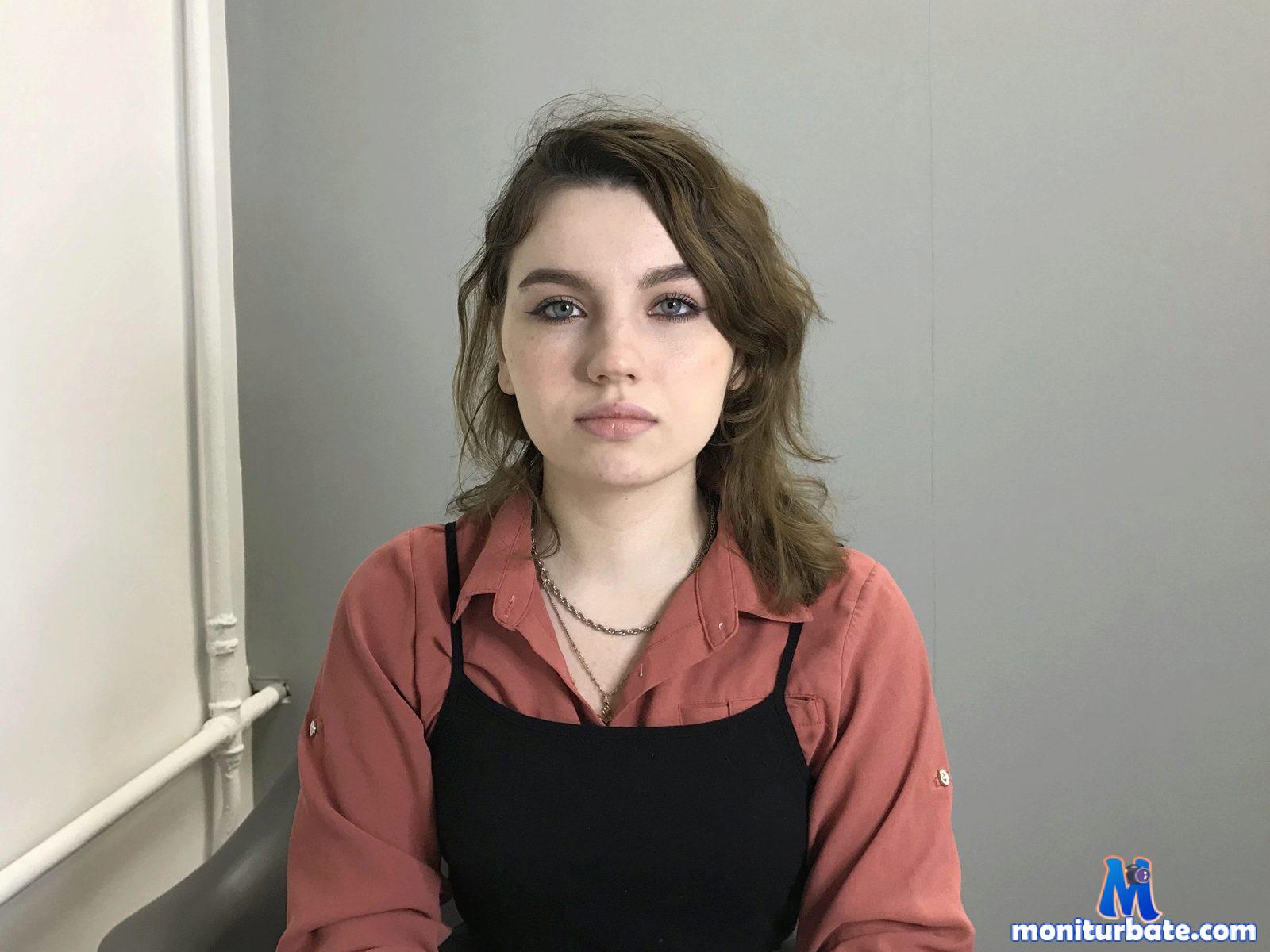 marina-monta Flirt4free performer 