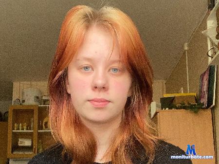 vanessa-bro flirt4free performer Hi sweet! we want play! Play with us pls!