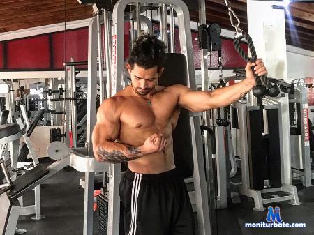 yan-jaiber flirt4free performer hello boy I always welcome you to my room I am a muscular athlete boy I like do sports all the days 