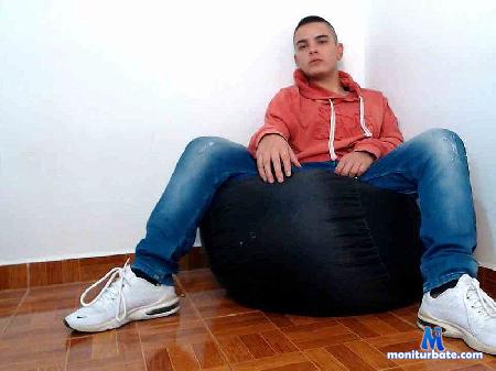 conor-smith flirt4free performer I like to play with my body