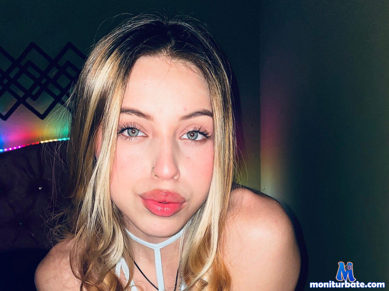 alaia-wonder Flirt4free performer Feet Nipple Play Small Penis Humiliation Dirty Talk Prisoner/Guard Vibrator Cock Teasing Jerk off Instruction Whip Legs Piercings and Tattoos Coach/Trainee Cosplay Exhibitionism