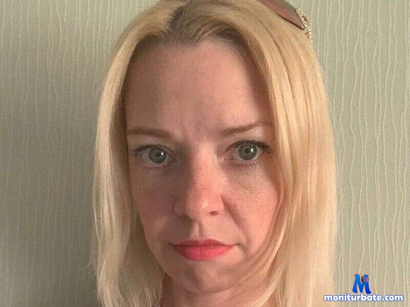 lisa-magnusson Flirt4free performer Nipple Play Boss / Secretary Dirty Talk Doctor / Nurse French Maid/Client Vibrator Handcuffs Whip Cheerleader/Jock Cowboy/Cowgirl Spanking