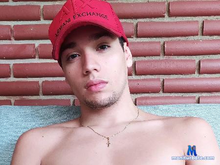 martin-islas flirt4free performer Welcome to my room, i'm Martin a young latino with a cool personality and amazing assets