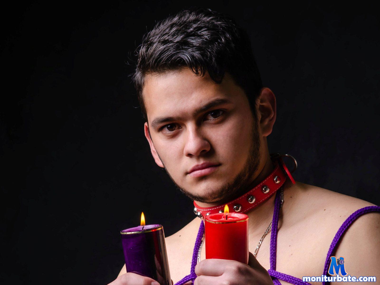 alonzo-fidelibu Flirt4free performer Feet Nipple Play Paddling/Spanking/Whips Dirty Talk Master / Slave Domination Handcuffs Nipple Clamps Whip Discipline Bondage Feather Leather Rope Play Smoking Armpit