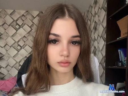 janay-rolen flirt4free performer Hi sweet! we want play! Play with us pls!