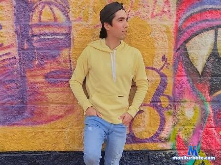 sid-hot flirt4free performer  I LOVE TO FULFILL YOUR MOST PERVERSE FANTASIES