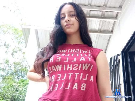 selenna-smith flirt4free performer A SWEET BUT NAUGHTY GIRL, COMEHERE!