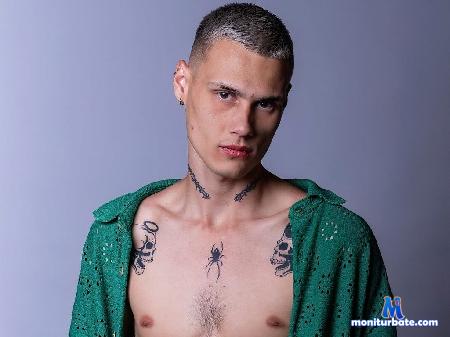 stiv-soul flirt4free performer Im just a boy who like to enjoy life having good fun, role play my fav.