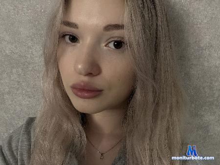 samara-woelfle flirt4free performer Hi sweet! we want play! Play with us pls!