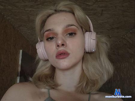 doretta-haines flirt4free performer Hi sweet! we want play! Play with us pls!