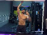 robert-hunk flirt4free livecam show performer   a lot of muscle to play! readys?