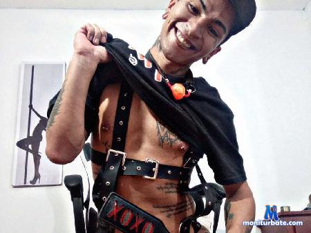 allen-wrigth flirt4free performer Hi welcome to my room