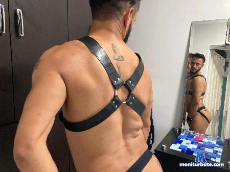 lenis-diken flirt4free performer Hi, welcome, I'm serious men, a calm man, self confident and very social. I like to play with my ass