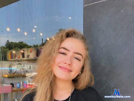 lilu-madasonn flirt4free performer Beauty and kindness will save this world!