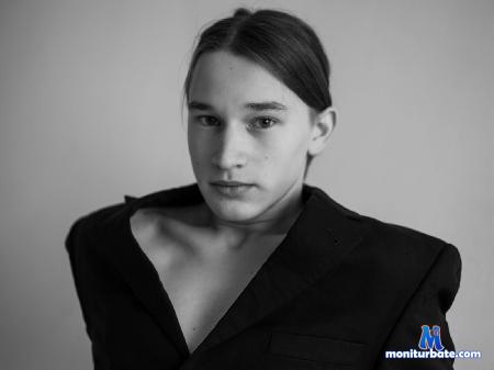 jacob-hartx flirt4free performer I’m a really happy guy that likes meeting people from around the world, stop in and talk to me.