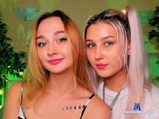 april-robetrs-and-victory-bettyz Flirt4free performer 